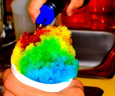 Enjoy fluffy, light-as-snow shave ice with this nifty attachment